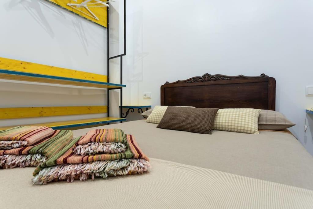 Apartamento Atico Con Terraza Y Vistas Al Mar. *