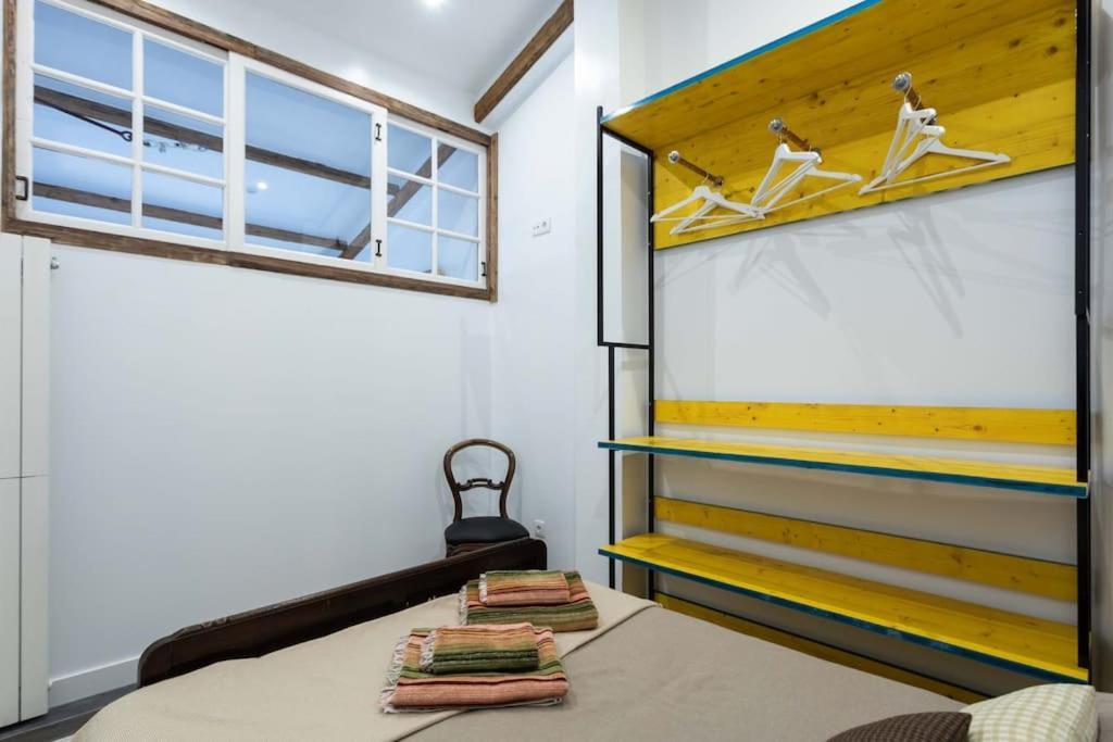 Apartamento Atico Con Terraza Y Vistas Al Mar. Corunha